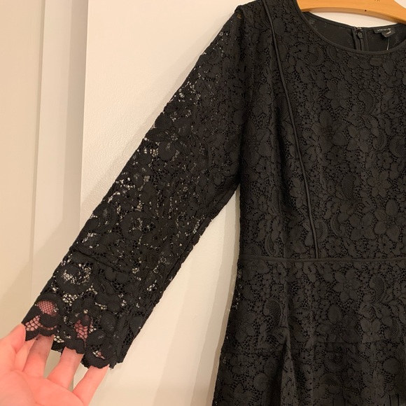 Ann Taylor Flower Lace Peplum Top in Black - Very elegant and flattering!! - Picture 2 of 10